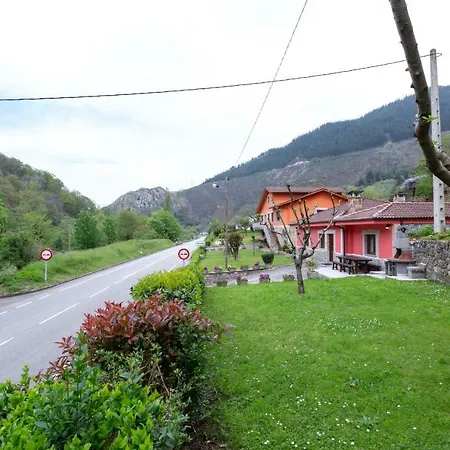 Casa La Trillera Сasa de vacaciones Tornin